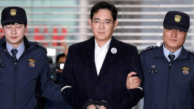 Ένταλμα σύλληψης για τον αντιπρόεδρο της Samsung