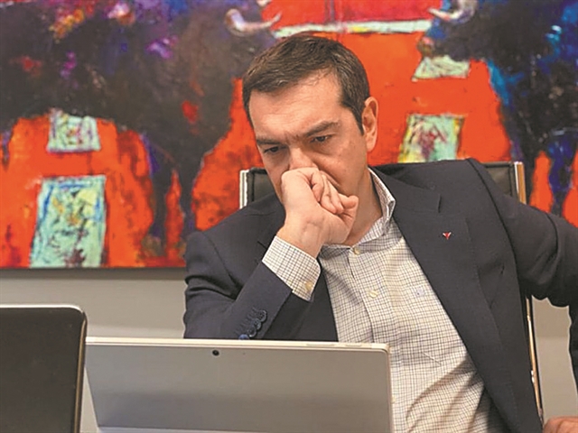 Σε δίνη και η ανασυγκρότηση