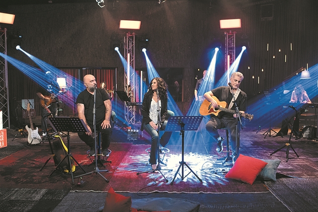 Οι Πυξ Λαξ σε μία μεγάλη συναυλία στο MEGA