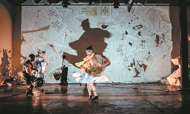 Στο εργαστήριο του Ουίλιαμ Κέντριτζ