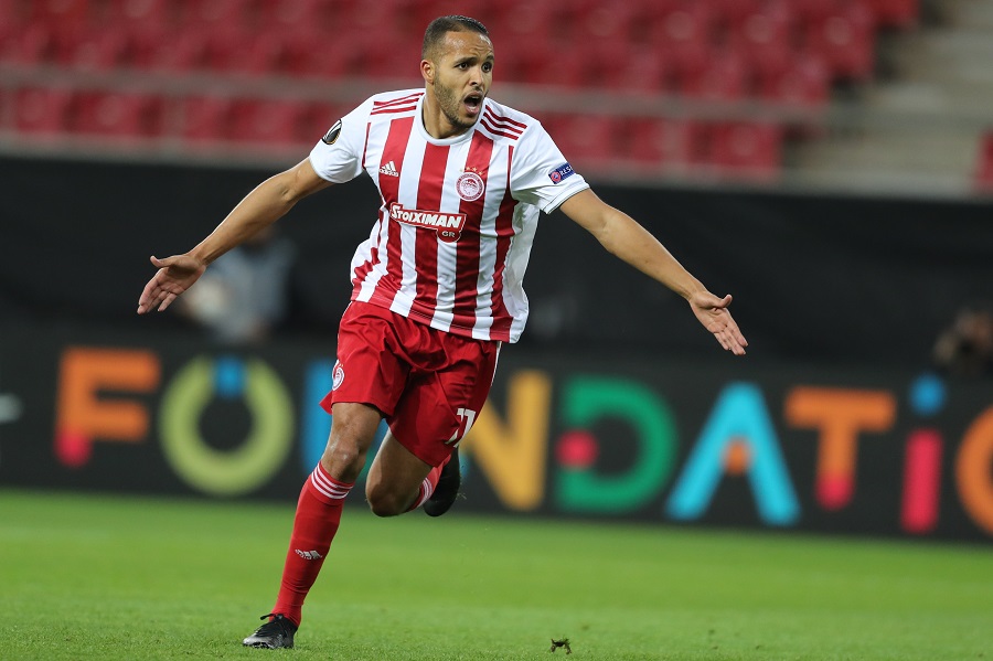 Ελ Αραμπί: Το «πολυβόλο» του Ολυμπιακού ετοιμάζεται να πληγώσει και τον ΠΑΟΚ