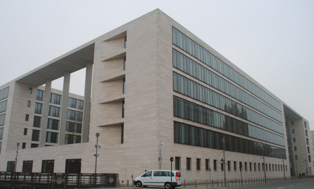 Διπλωματική κρίση Γερμανίας – Ρωσίας για τη δολοφονία τσετσένου στρατιωτικού