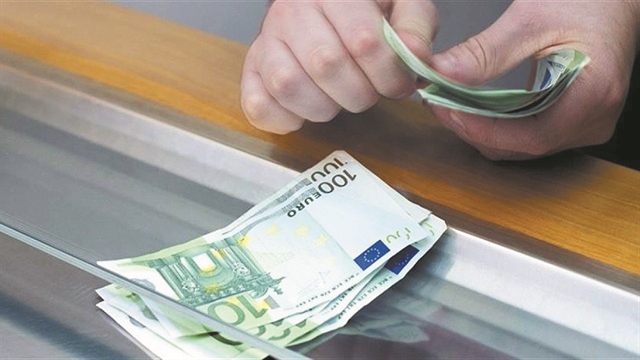 Ανοίγει ξανά η κουβέντα για τα πλεονάσματα