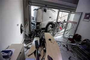 Τροχαίο στην Πειραιώς: O οδηγός έπαθε έμφραγμα πάνω στο τιμόνι