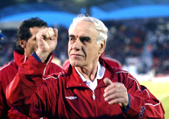 «Μάθε τους μπαλίτσα εκεί πάνω»: Πώς αποχαιρέτησε το Twitter τον Νίκο Αλέφαντο