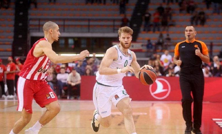 Στη λίστα του Μπαρτζώκα ο Γουόκαπ