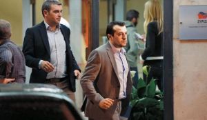 Ερχεται και ο Πετσίτης