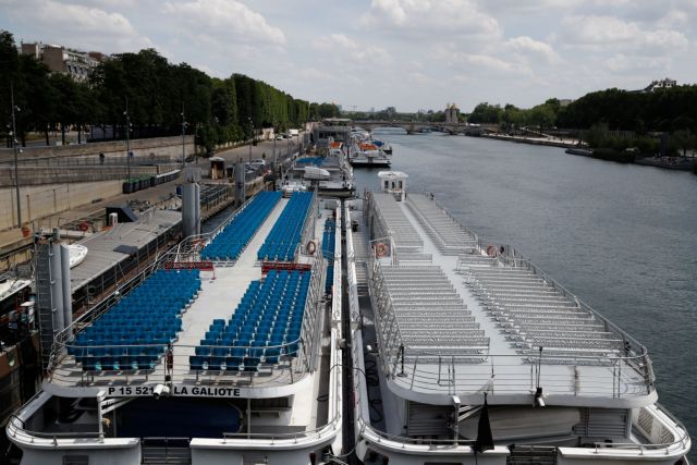 Μείωση των κρουσμάτων κοροναϊού παρά τη χαλάρωση των μέτρων στη Γαλλία