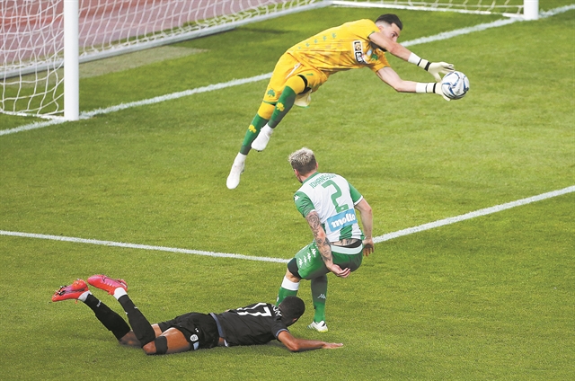 Μόνος εναντίον όλων