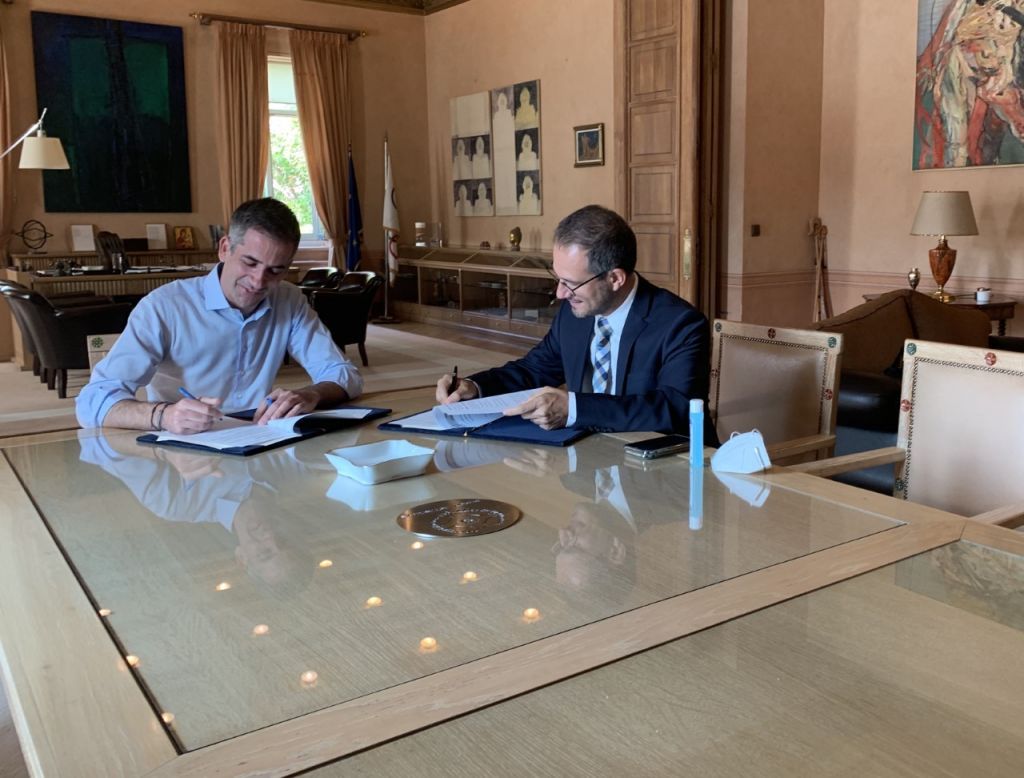 Δήμος Αθηναίων: Συνεργασία με ΔΕΔΔΗΕ για εγκατάσταση φωτοβολταϊκών σε σχολεία