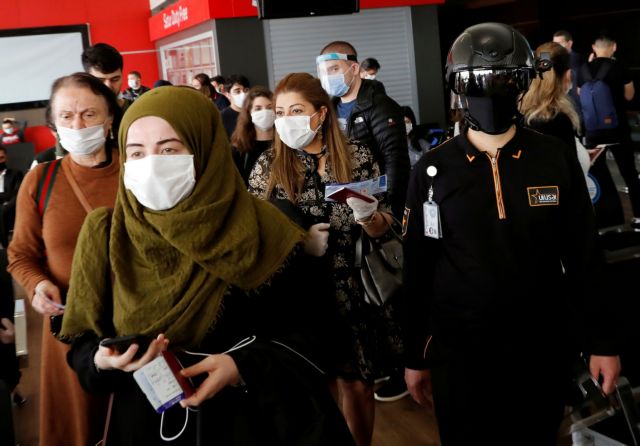 Συναγερμός στην Τουρκία: Διπλασιάστηκε ο ημερήσιος αριθμός των κρουσμάτων