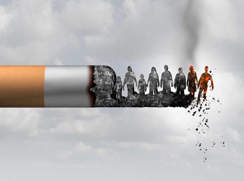 Το κάπνισμα και το άτμισμα με οποιαδήποτε μορφή βλάπουν σοβαρά την υγεία