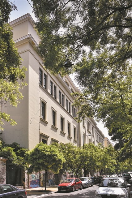 Ολικό λίφτινγκ στο κτίριο Γκίνη