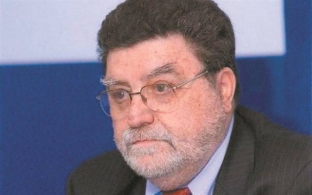 Πέθανε ο καθηγητήςΛυκούργος Λιαρόπουλος