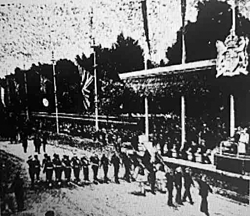 OI ΕΛΛΗΝΕΣ ΕΙΣ ΤΗΝ ΠΑΡΕΛΑΣΙΝ ΤΗΣ ΝΙΚΗΣ