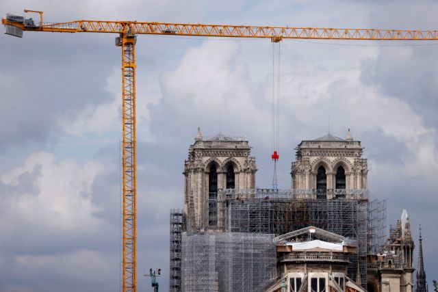 Γαλλία: Τον Ιανουάριο του 2021 ξεκινά η ανοικοδόμηση της Παναγίας των Παρισίων