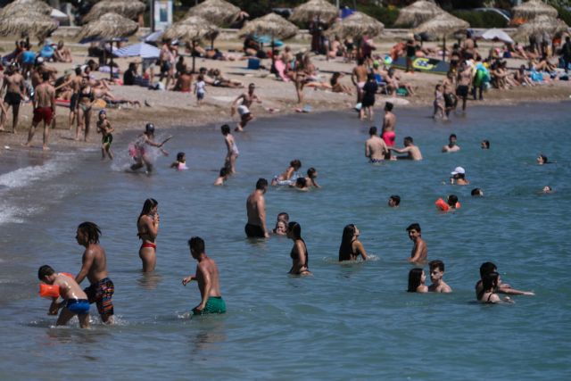 «Ανάσα» δροσιάς στις παραλίες της Αττικής