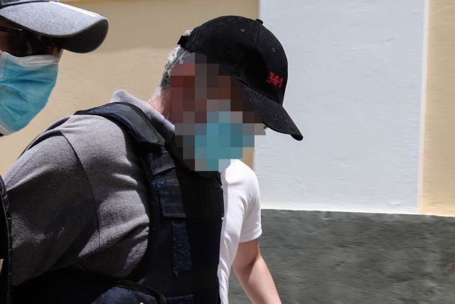 Ψευτογιατρός: Στο μικροσκόπιο των Αρχών γιατροί και off shore εταιρείες