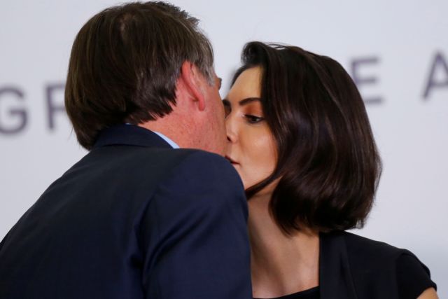 Βραζιλία: Θετική στον κοροναϊό η σύζυγος του Μπολσονάρο