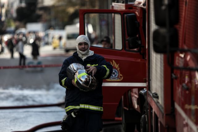 Φωτιά σε διαμέρισμα στο κέντρο της Αθήνας