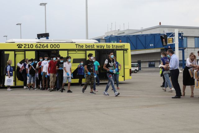 Αρνητικά όλα τα τεστ τουριστών που έφθασαν απευθείας από Βρετανία