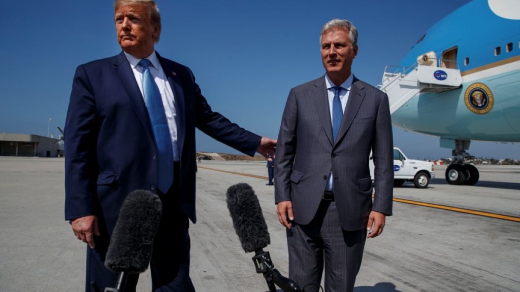 Θετικός στον κοροναϊό ο σύμβουλος εθνικής ασφαλείας του Τραμπ