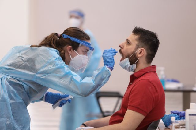 Τσακρής: Πιθανό επόμενο μέτρο το τοπικό ή κλαδικό lockdown