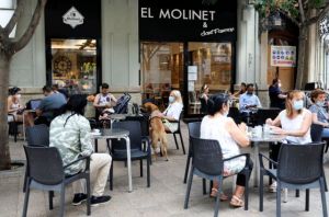 Μη υποχρεωτική η χρήση μάσκας στην Ισπανία