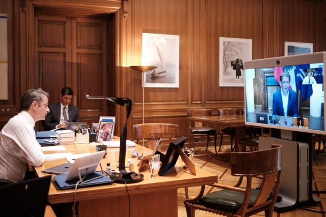 Τηλεδιάσκεψη Μητσοτάκη με πέντε ηγέτες για τον κοροναϊό και το φθινοπωρινό μέτωπο της πανδημίας