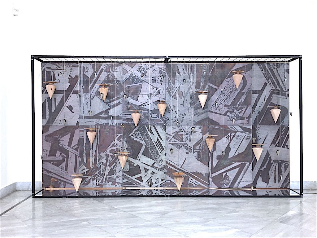 «Οπτική και υλοποιημένη πρόσληψη»: 31 σύγχρονοι εικαστικοί στην Δημοτική Πινακοθήκη Πειραιά