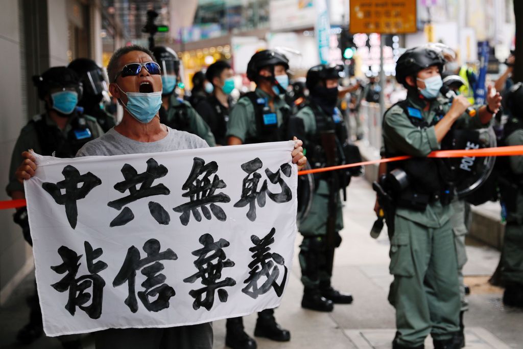 «Μπλόκο» της Κίνας στη μετανάστευση κατοίκων του Χονγκ Κονγκ στη Βρετανία