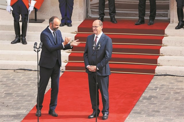 Διάλεξε πρωθυπουργό που δεν τον επισκιάζει