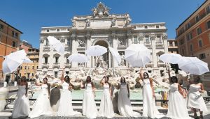 Ο κορωνοϊός έδιωξενύφες και γαμπρούς!