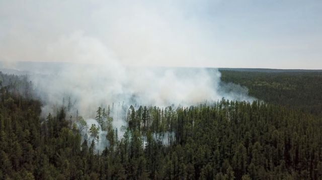 Σπέρνουν νέφη για να σβήσουν τις πυρκαγιές στη Σιβηρία