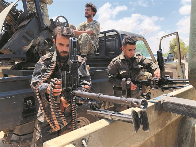 Ο διπλωματικός πυρετόςκαι το φιτίλι της Σύρτης