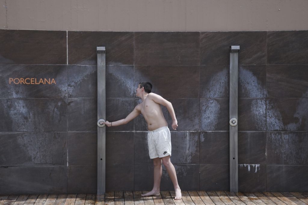 Καιρός : «Καμίνι» η χώρα – Στα ύψη η θερμοκρασία