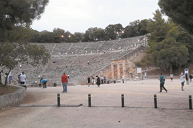 Μια παρένθεση όχι αναίμακτη