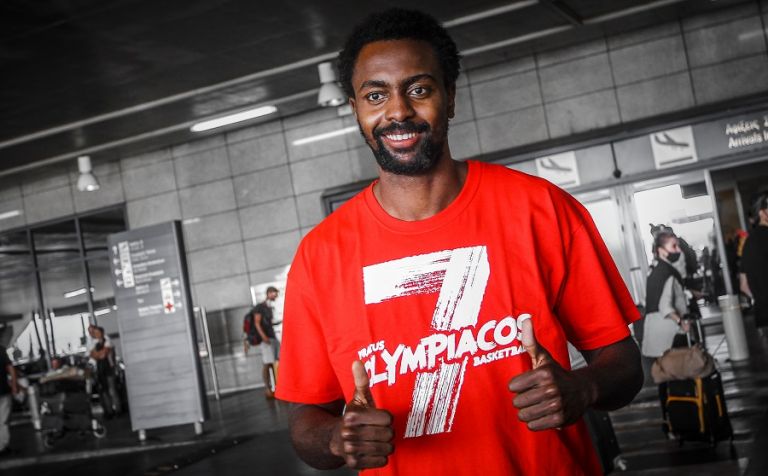 Ολυμπιακός: Στην Αθήνα ο Λιβιό Ζαν Σαρλ