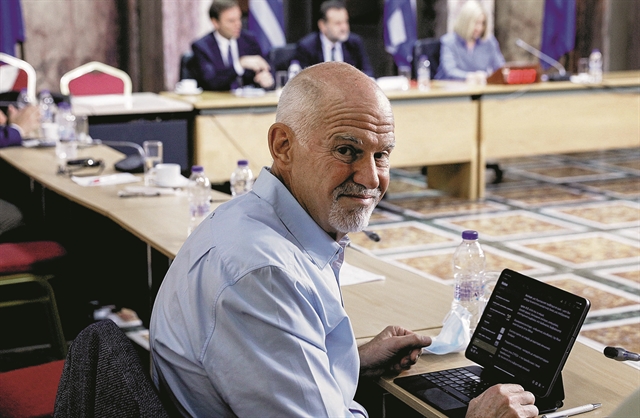 Ποιον θα στηρίξει για αρχηγό στις εκλογές