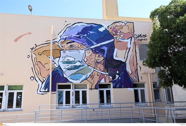 Επιστρέφουν από την 1η Ιανουαρίου με rapid test και μάσκα