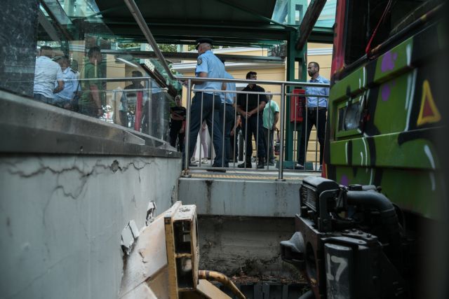 Εικόνες από το σημείο του ατυχήματος στον ΗΣΑΠ στην Κηφισιά