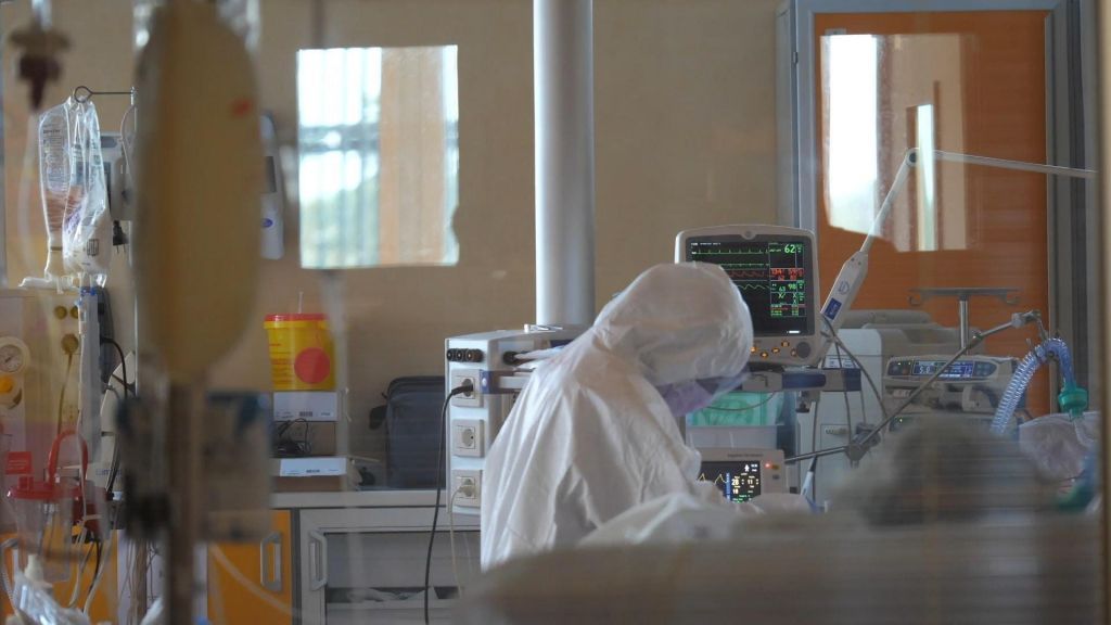 Κοροναϊός: Δωρεά της Ελλάδας σε δύο ιταλικά κέντρα έρευνας