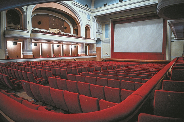 Τα δύο ιδρύματα…