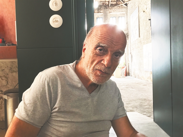 «Η ζωγραφική με βοήθησε να χάσω τη βλακεία μου»