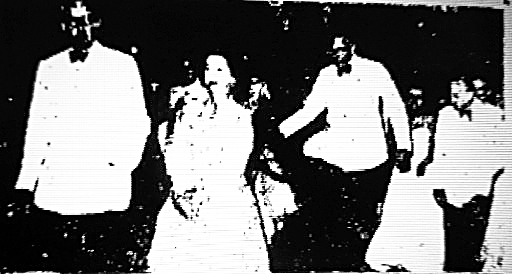 ΟΛΟΙ ΠΑΡΑ ΤΟ ΠΛΕΥΡΟΝ ΤΩΝ