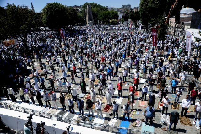 Welt: Ο Χριστιανισμός μπορεί να αντέξει τη μετατροπή της Αγίας Σοφίας σε τζαμί