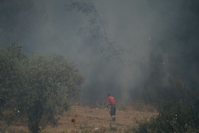 Σύσκεψη για κοροναϊό στο Μαξίμου – Ελέγχους και πρόστιμα ζήτησε ο Μητσοτάκης
