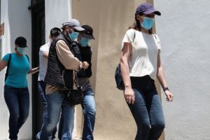 Νέες αποκαλύψεις για τον ψευτογιατρό – Γυναίκα με σκλήρυνση κατά πλάκας έμαθε από την τηλεόραση ότι ήταν θύμα του