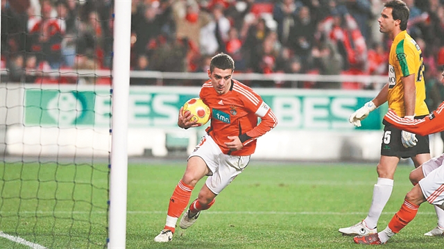 «Κίνητρο η… ρεβάνς για την Μπενφίκα»