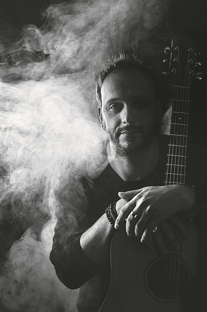 Η μουσική μέσω Διαδικτύου βρίσκει τον χώρο της – κι από το τίποτα, αυτό είναι κάτι